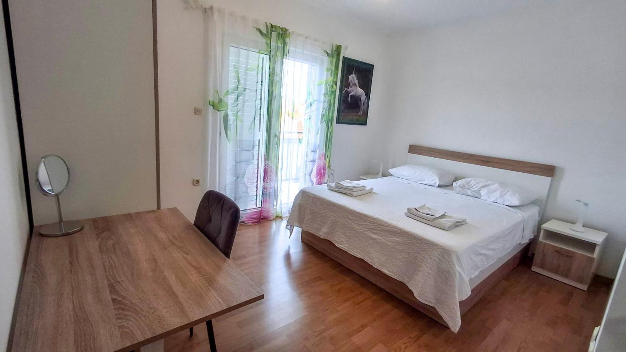Apartment Ugrina Trogir Exterior foto