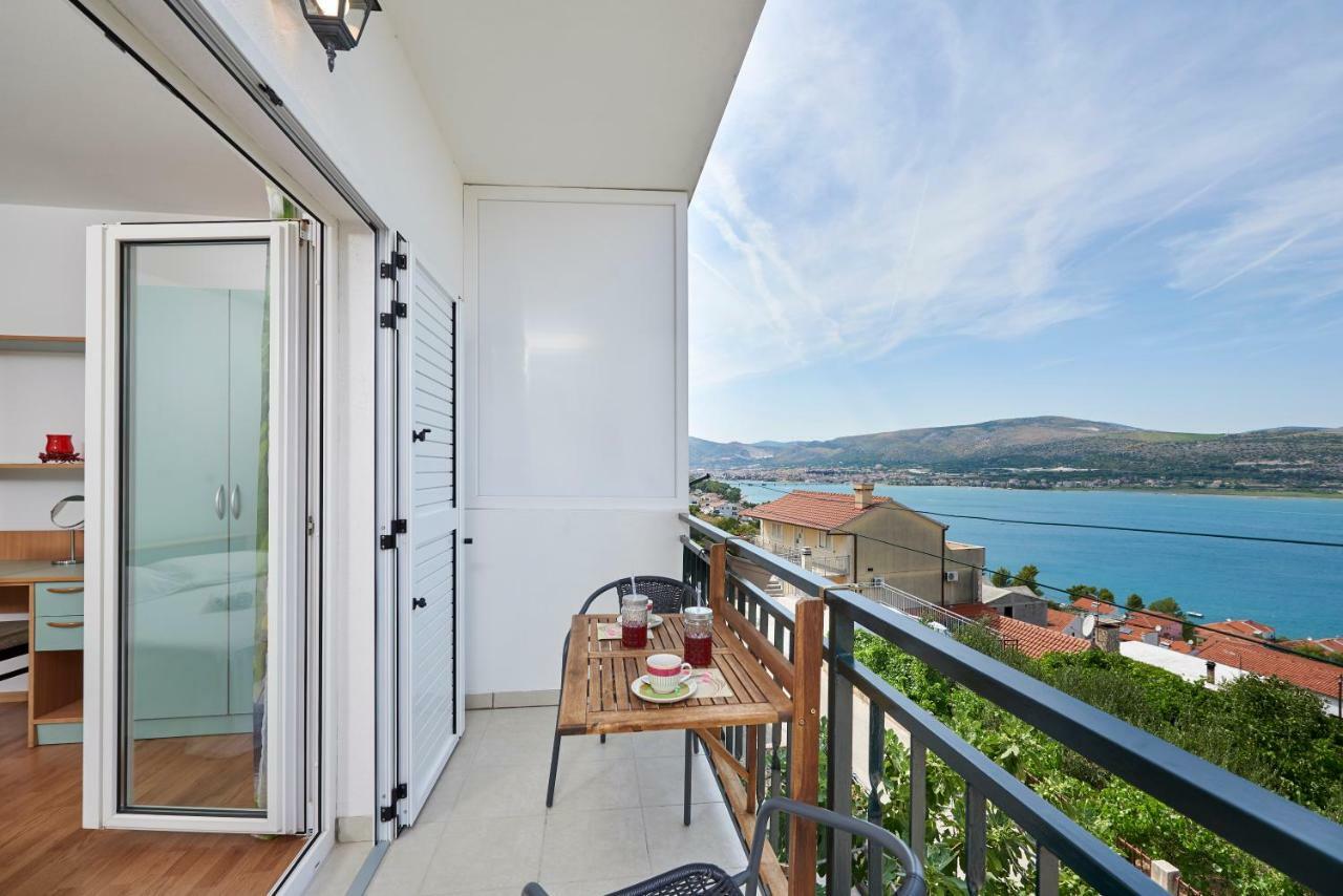 Apartment Ugrina Trogir Exterior foto