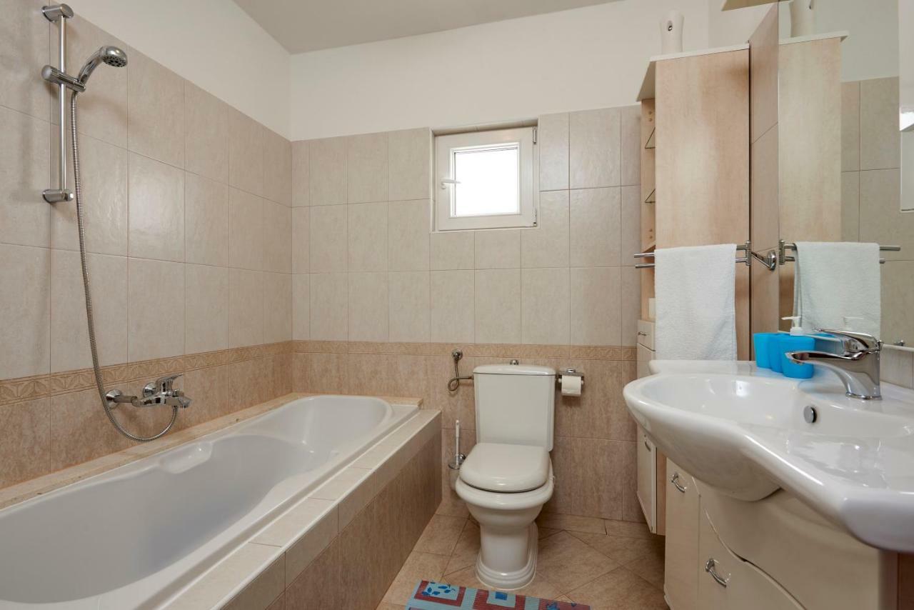 Apartment Ugrina Trogir Exterior foto